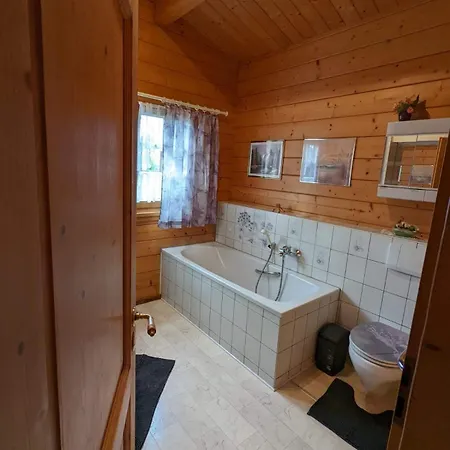 Apartment Ruhig Gelegenes Holzhaus *